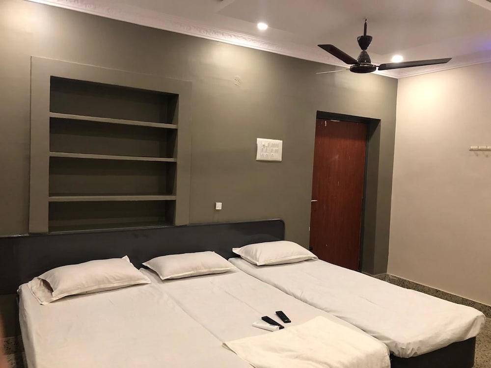 Economy Double or Twin Room photo 1