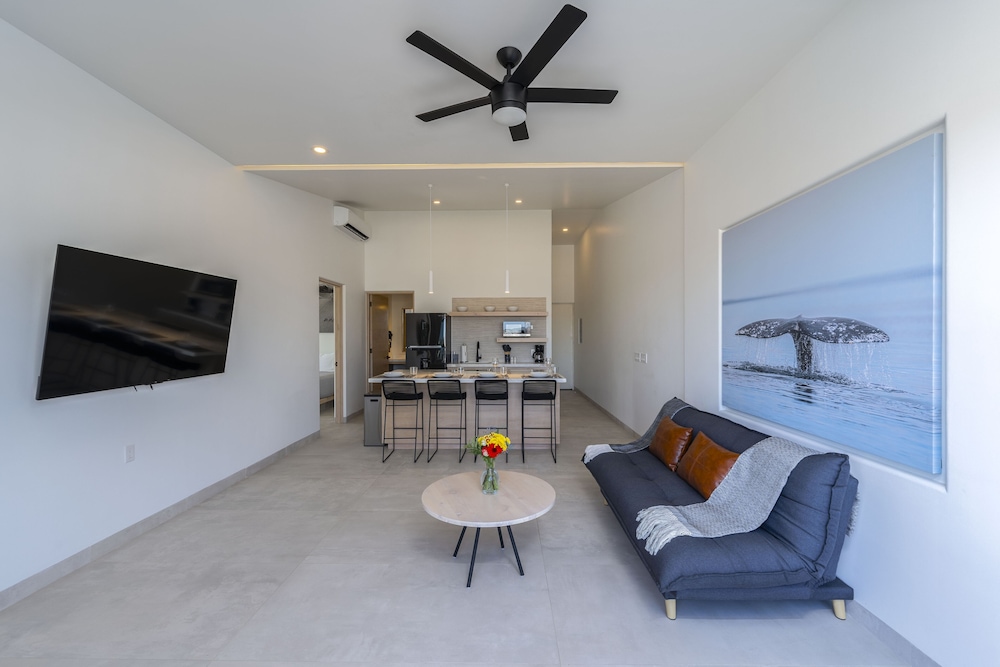 Basic Apartment photo 1