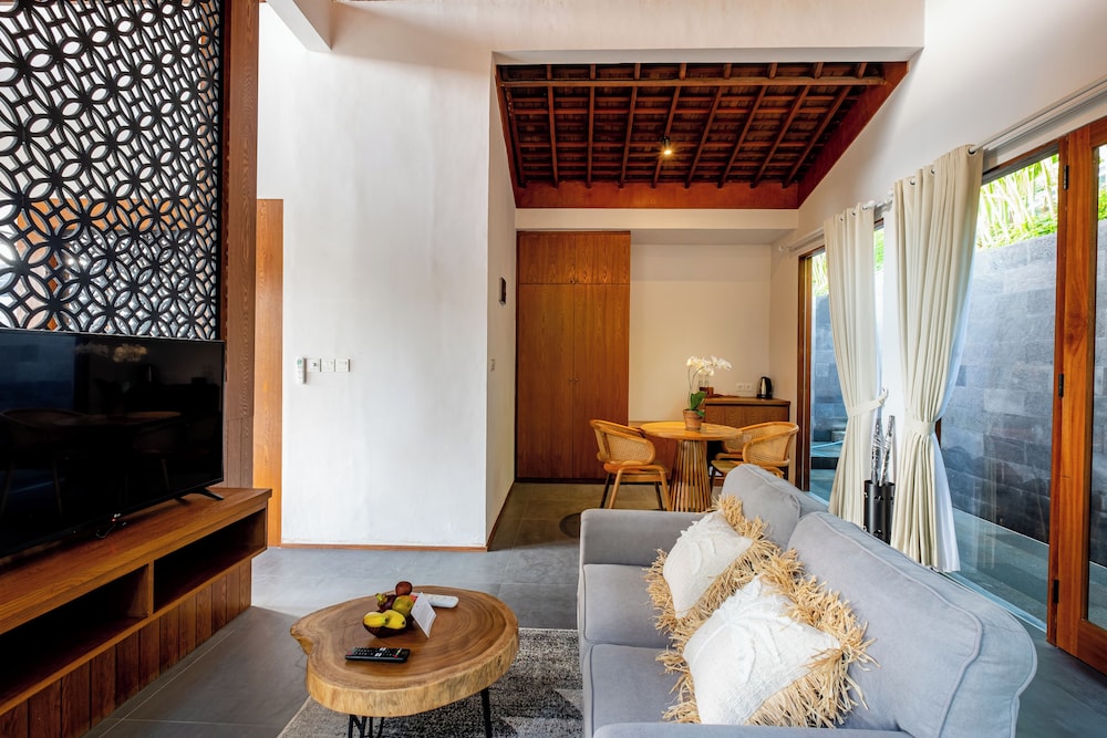 One Bedroom Private Pool Villa with Valley View - Photo 34