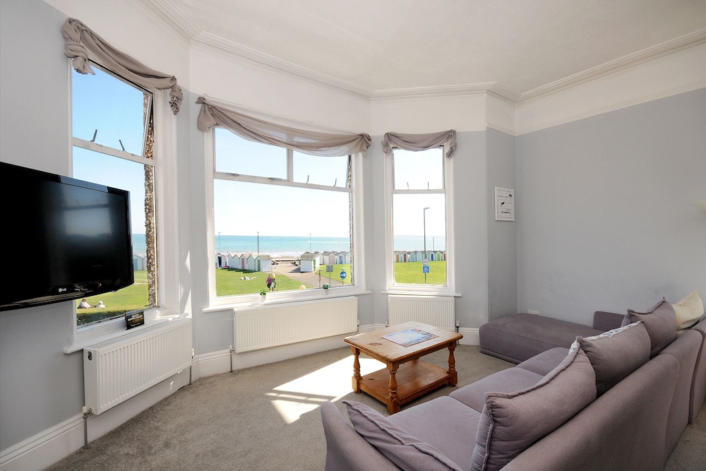 Luxury Apartment, Private Bathroom, Sea View (29b)