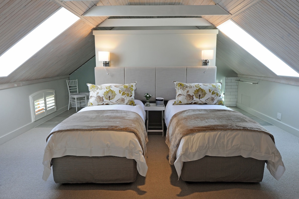 Luxury Double or Twin Room photo 2