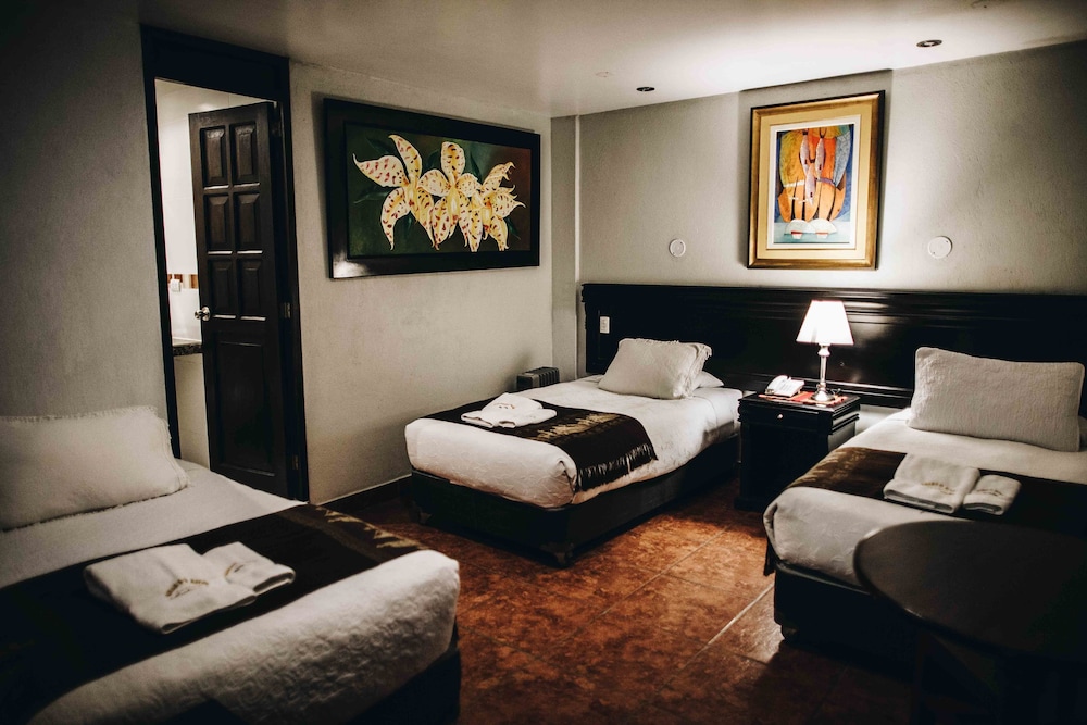 Standard Triple Room, 3 Twin Beds photo 2