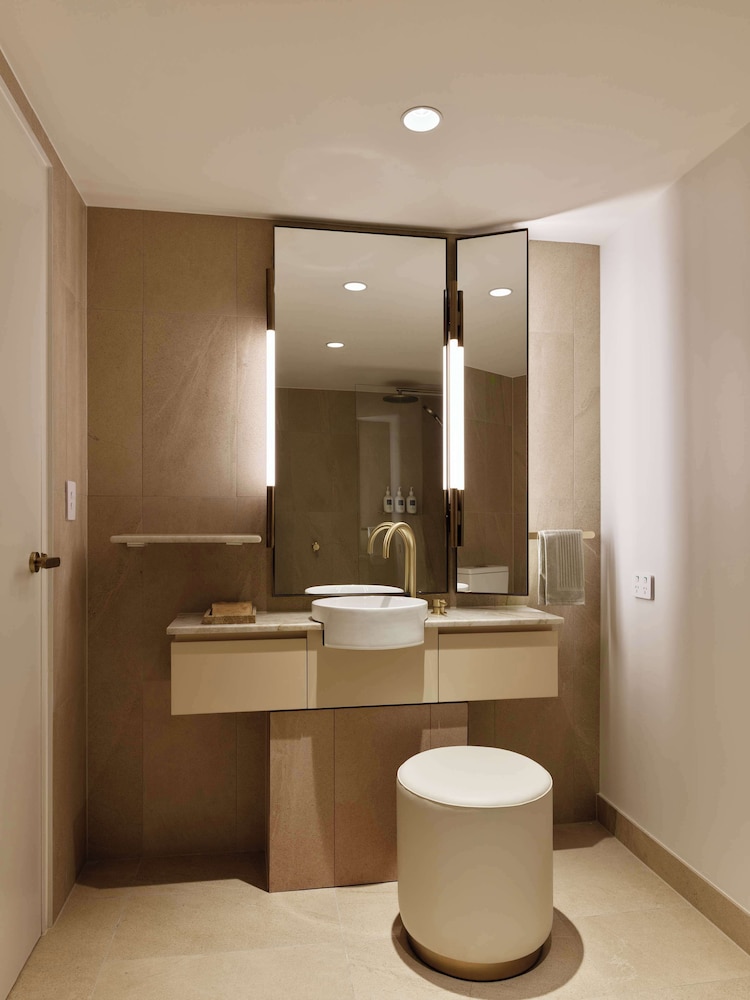 Premier Apartment, 2 Bedrooms, City View (Queen & King) photo 3