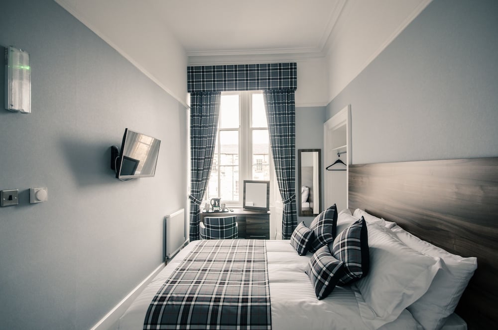 Standard Double Room - Photo 15