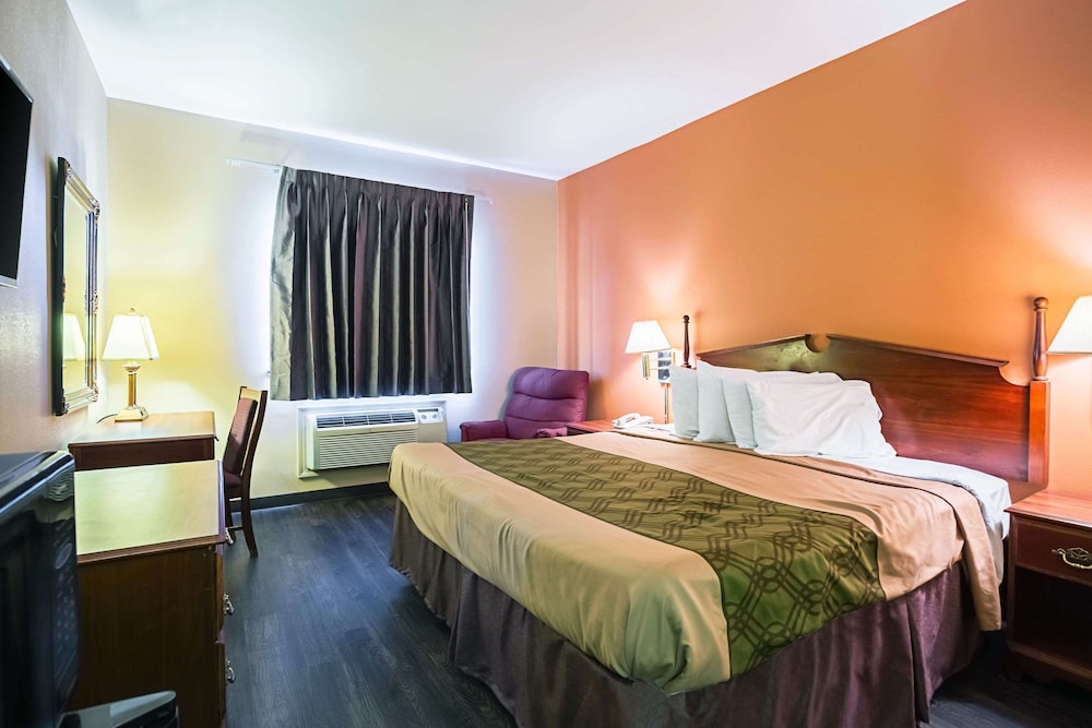 Standard Room, 1 King Bed, Non Smoking (Accessible, Updgrade)