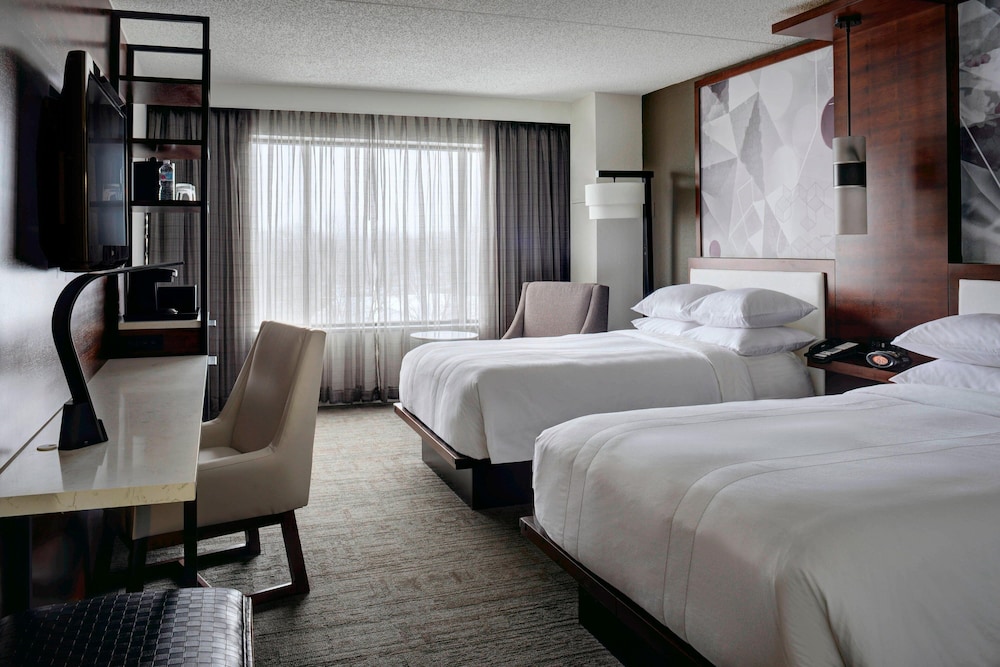 Room, 2 Double Beds - Photo 4