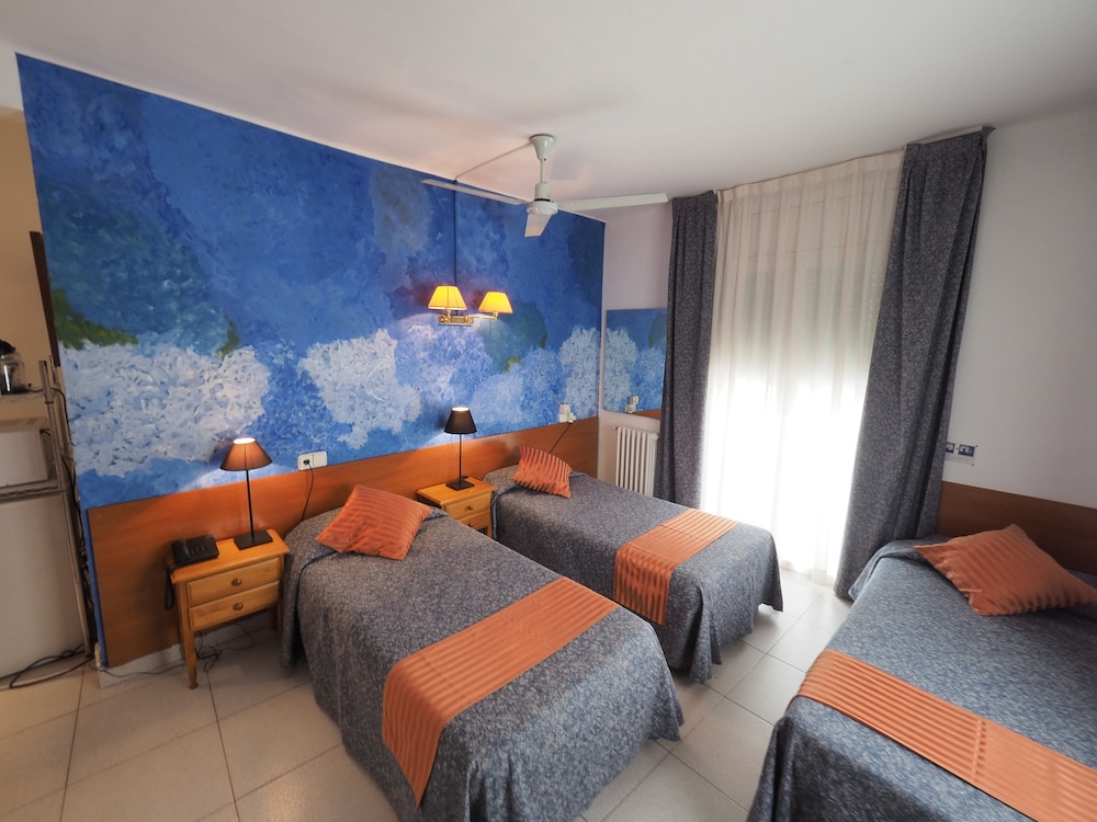 Triple Room, Balcony