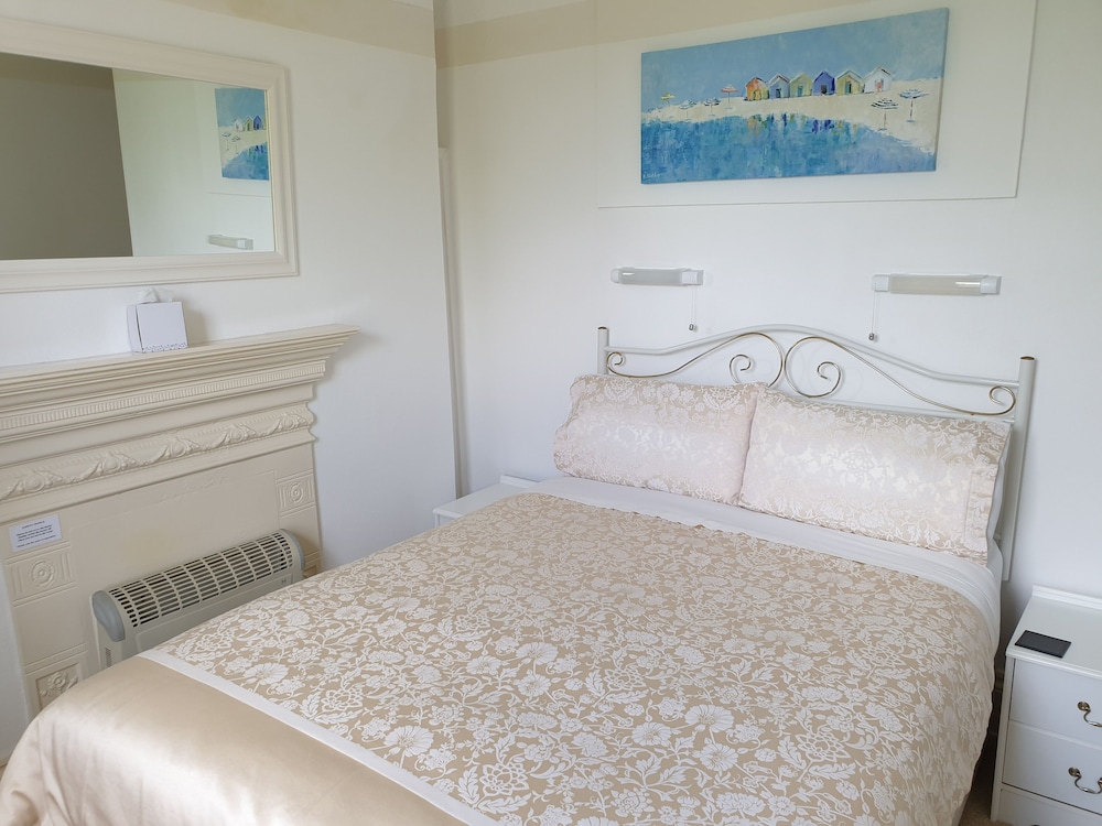 Double Room, Ensuite - Photo 4