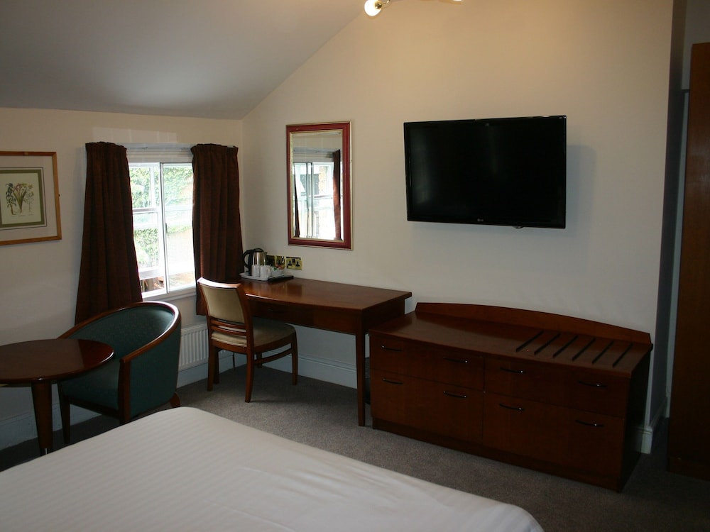 Suite, Ensuite photo 1