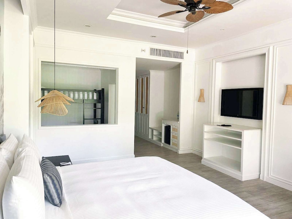 Family Room, 1 King Bed, Terrace (Garden) - Photo 2