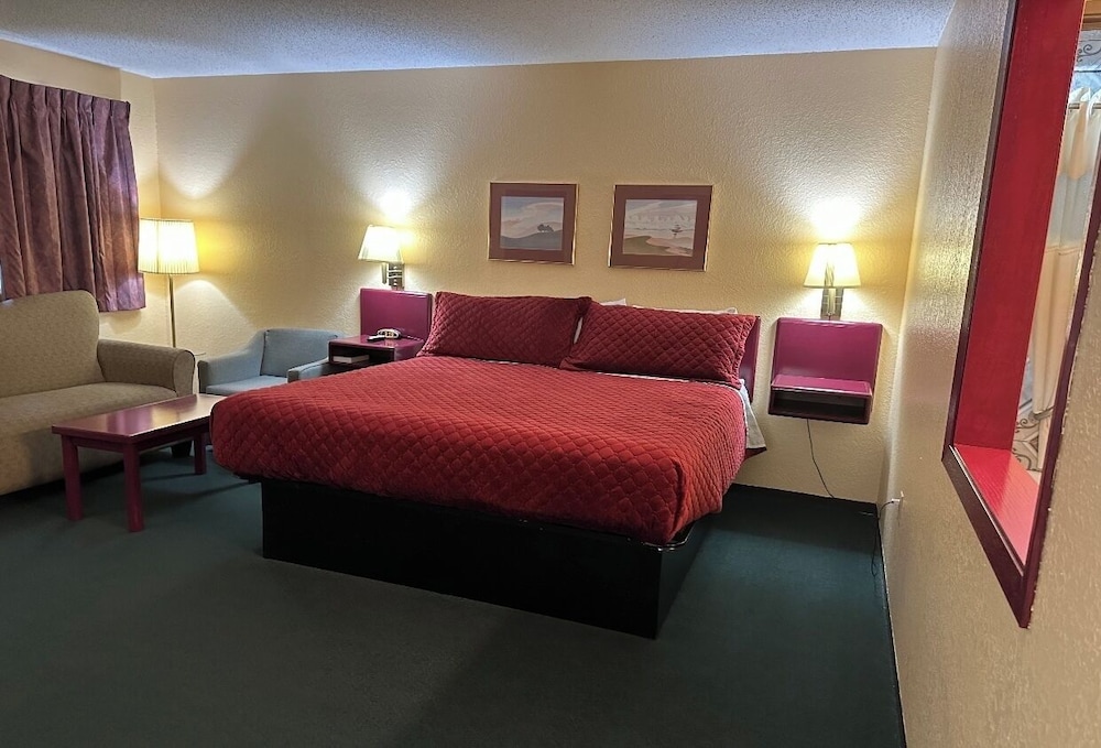 Comfort Room, 1 King Bed photo 1