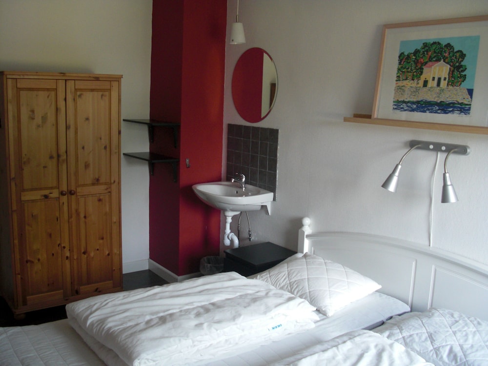 Double or Twin Room photo 3