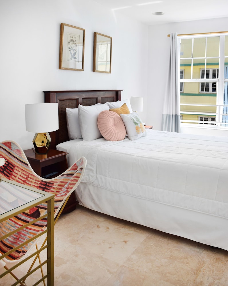 Deluxe Double Room, 1 Queen Bed - Photo 9