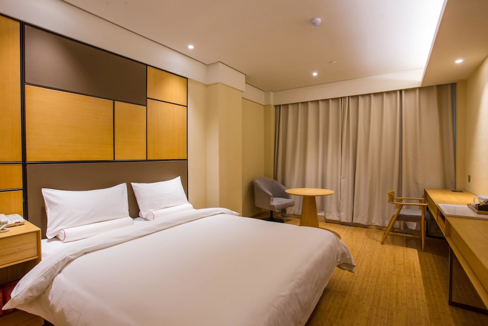 Business Double Room, City View