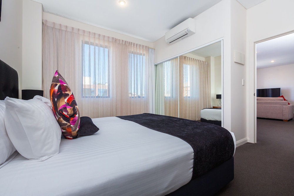 Deluxe Room, 1 Bedroom photo 2
