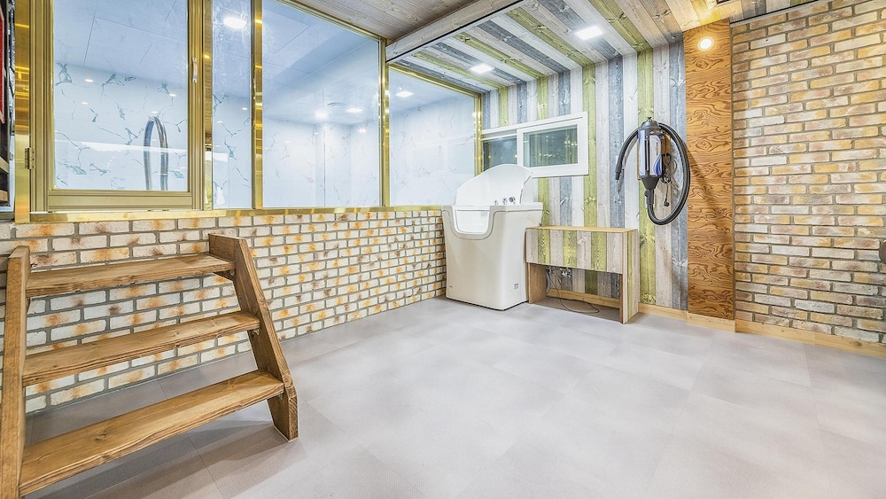 Basic Room, 1 Bedroom (Vip2 (Poolvilla,Jjimjilbang)) photo 2