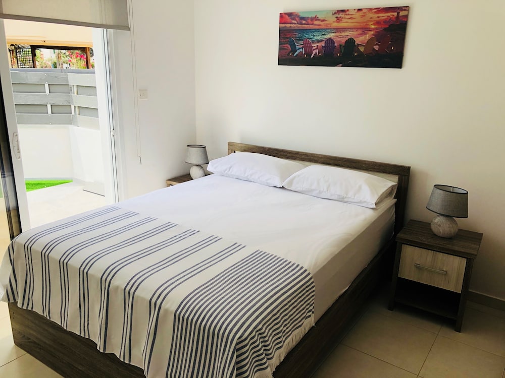Appartement, 1 chambre, patio, vue piscine