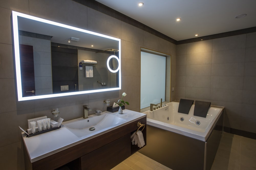 Junior Suite - Photo 11