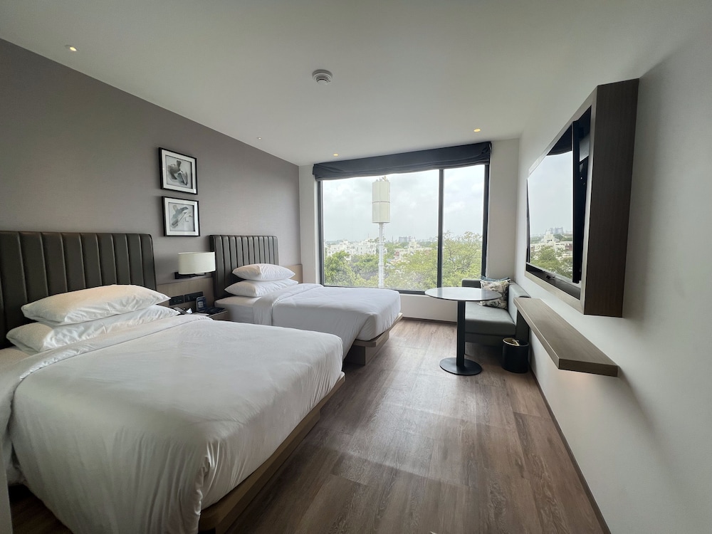 Premium Room, 2 Twin Beds, City View - Photo 6