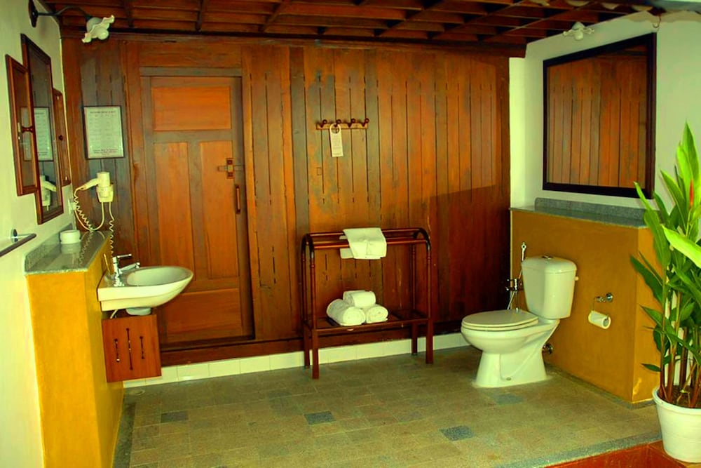 Heritage Duplex Mansion - Photo 6