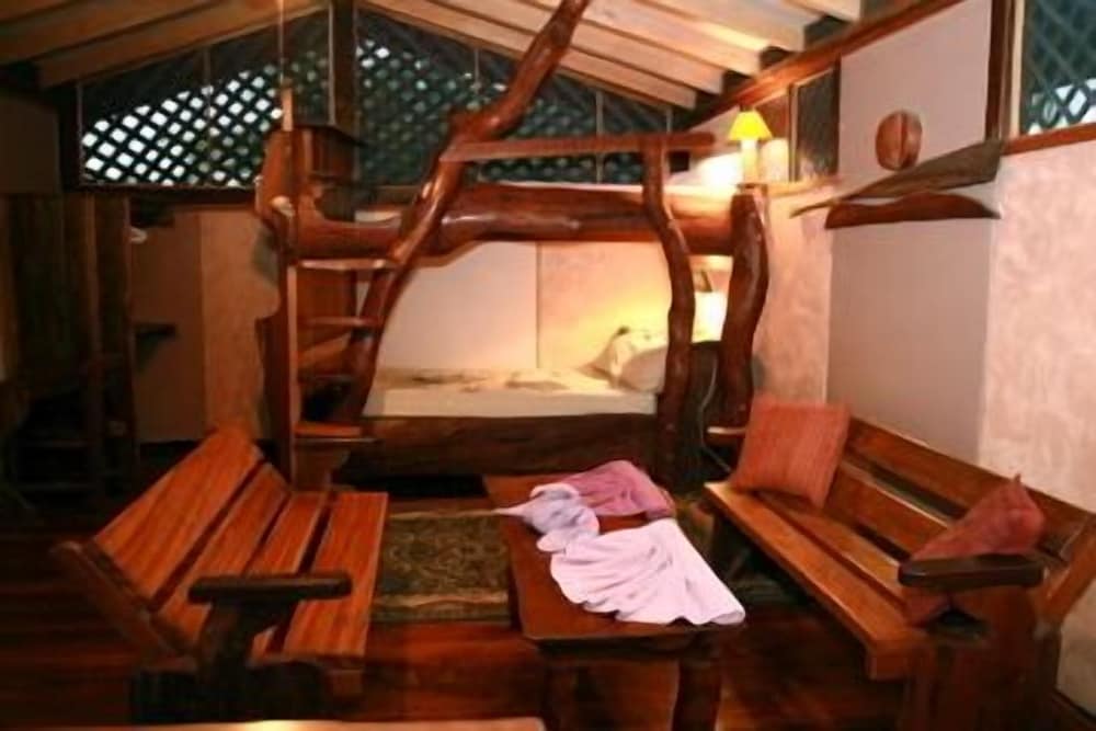 Deluxe Suite, 1 Bedroom, Kitchen, Mountain View