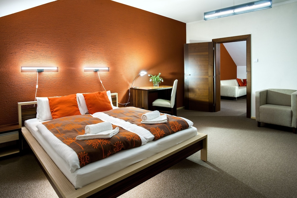 Premium Suite
