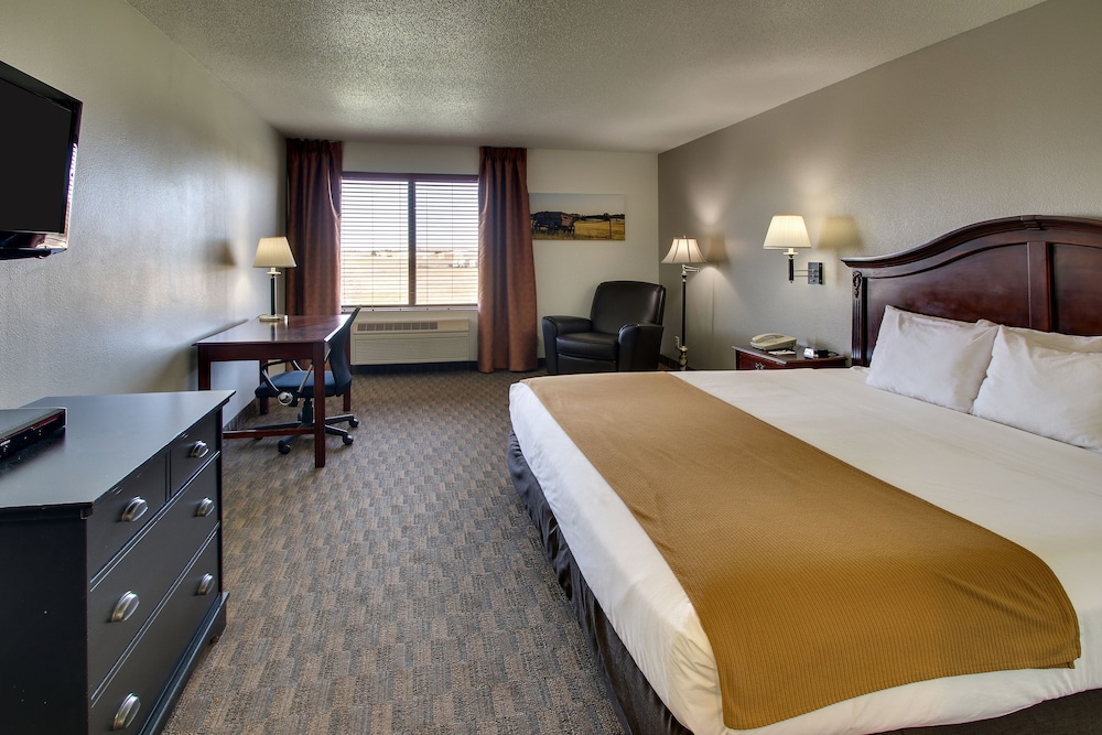 Standard Room, 1 King Bed (Standard King Room) photo 1