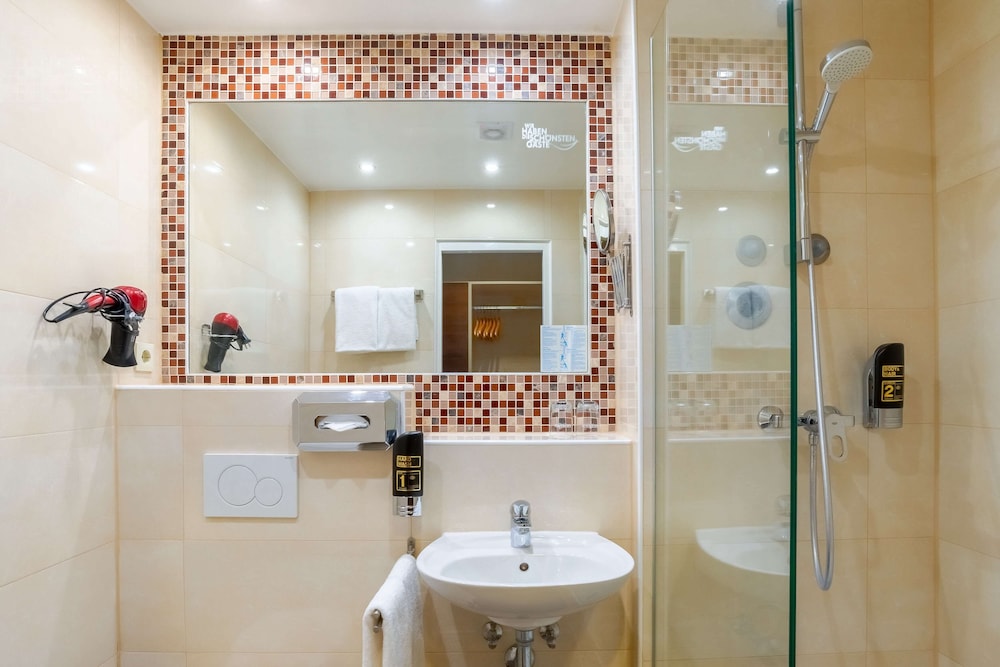 Standard Room, 2 Twin Beds (Standard Double Room, 2 Single beds)