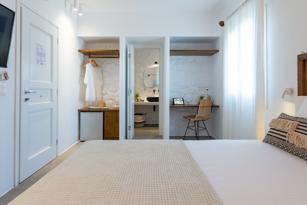 Deluxe Double Room photo 3