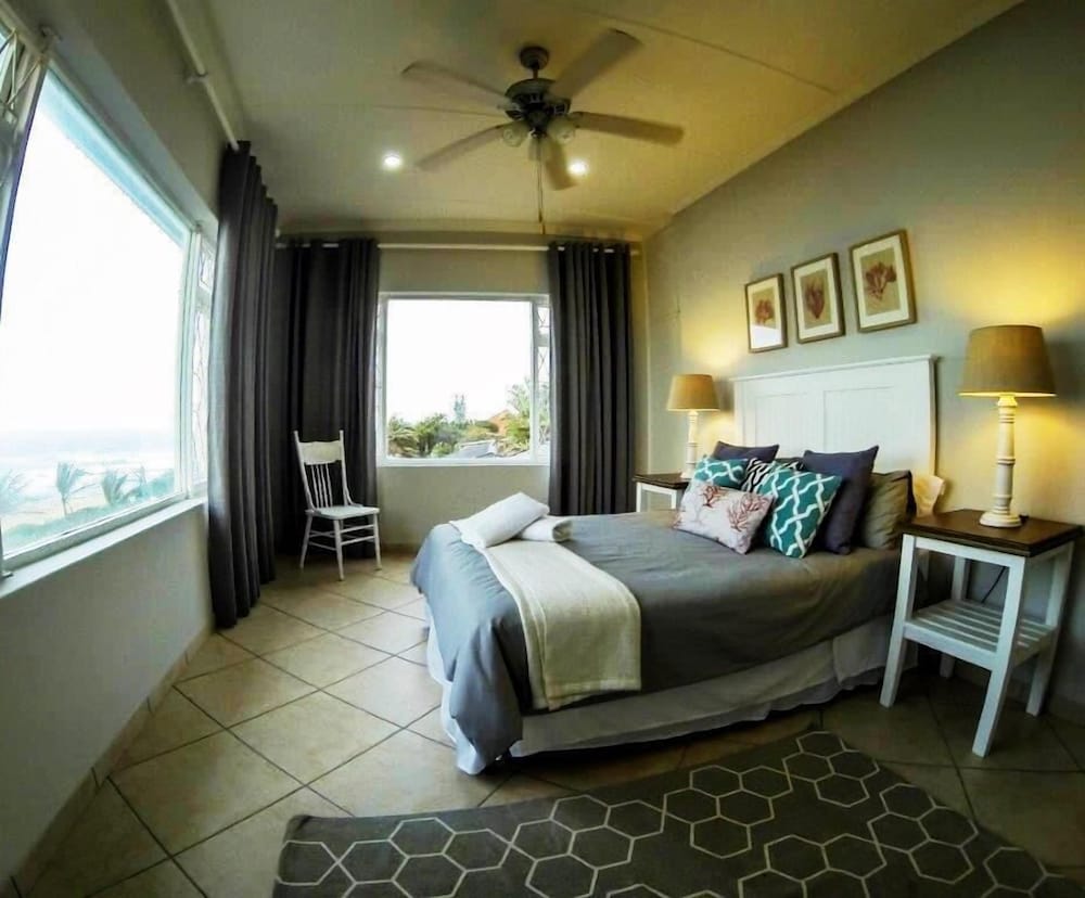 House, Sea View (Sleeps 12)
