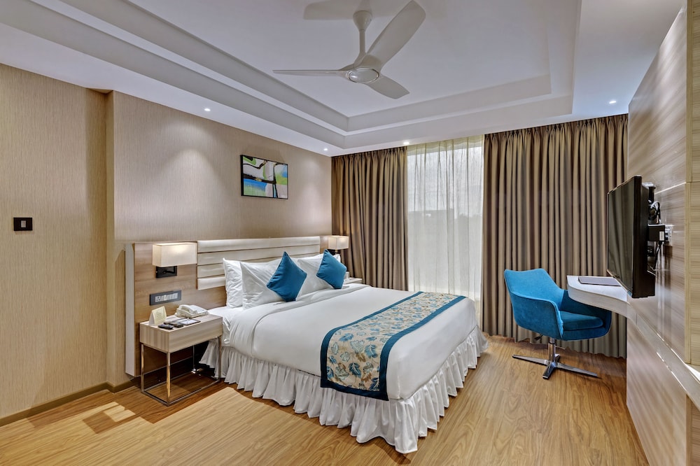 Hazel Suite