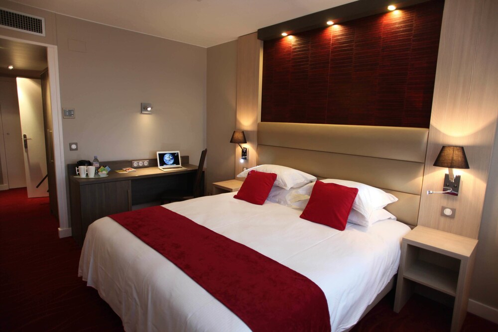Deluxe Double or Twin Room - Photo 1