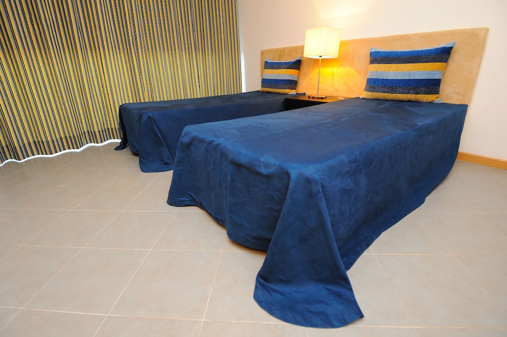 Apartment, 2 Bedrooms, Balcony - Photo 4
