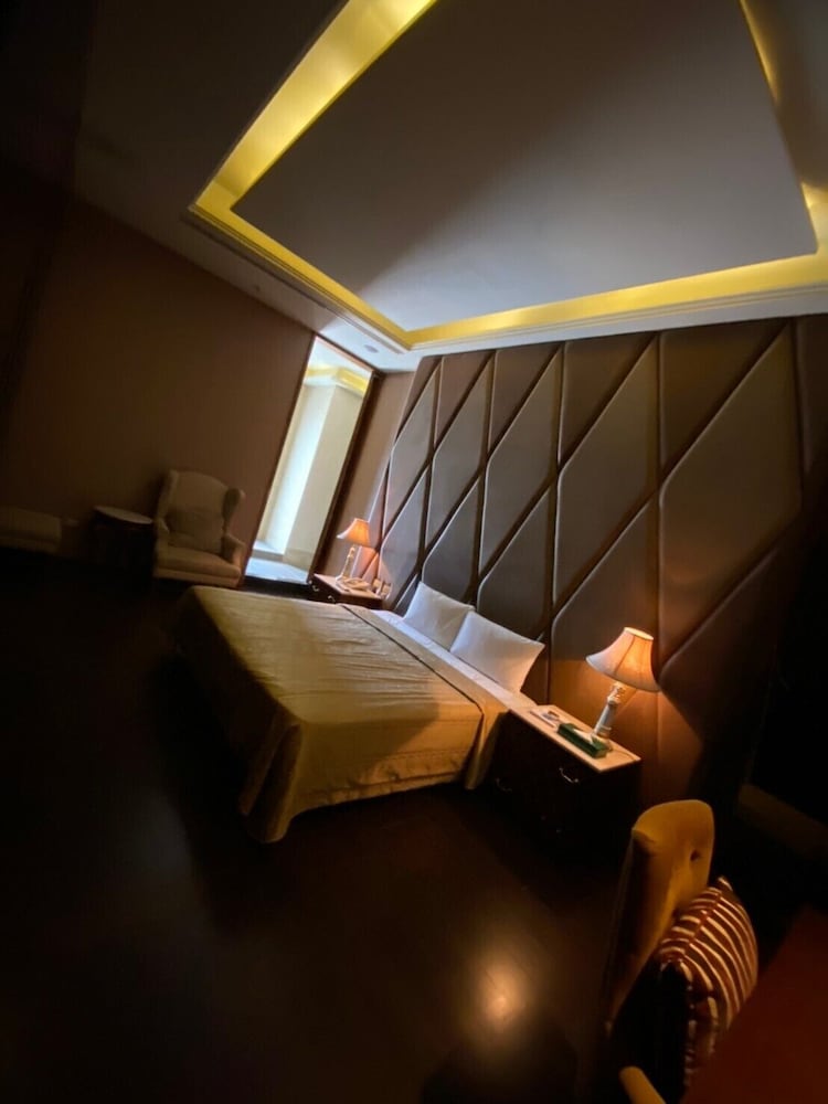 Business Double Room - Photo 2