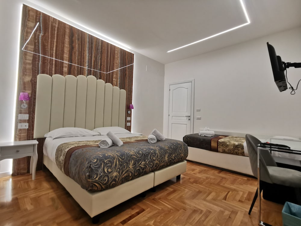 Luxury Room photo 3