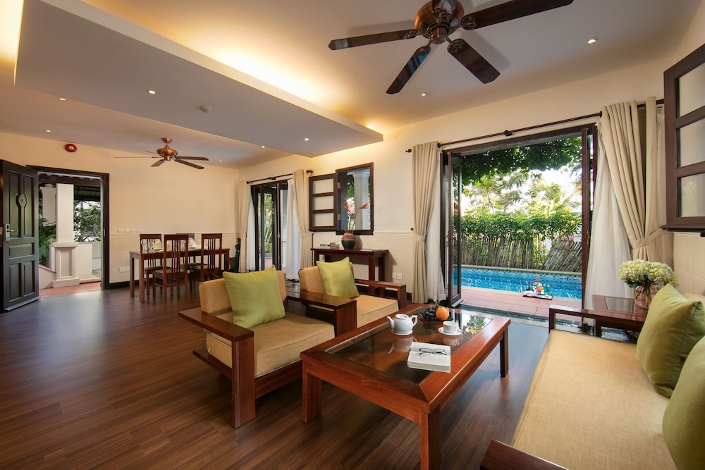 Two Bedrooms Garden View with Private Pool - Photo 10