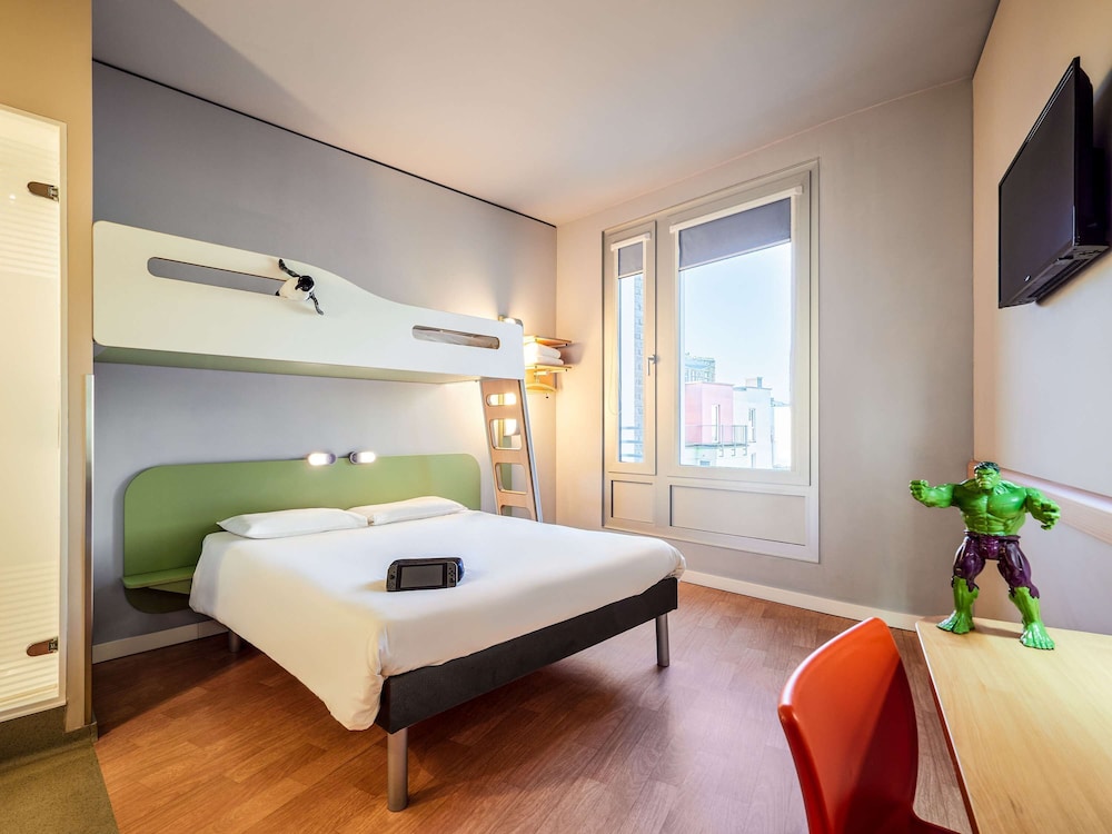 Standard Triple Room photo 2