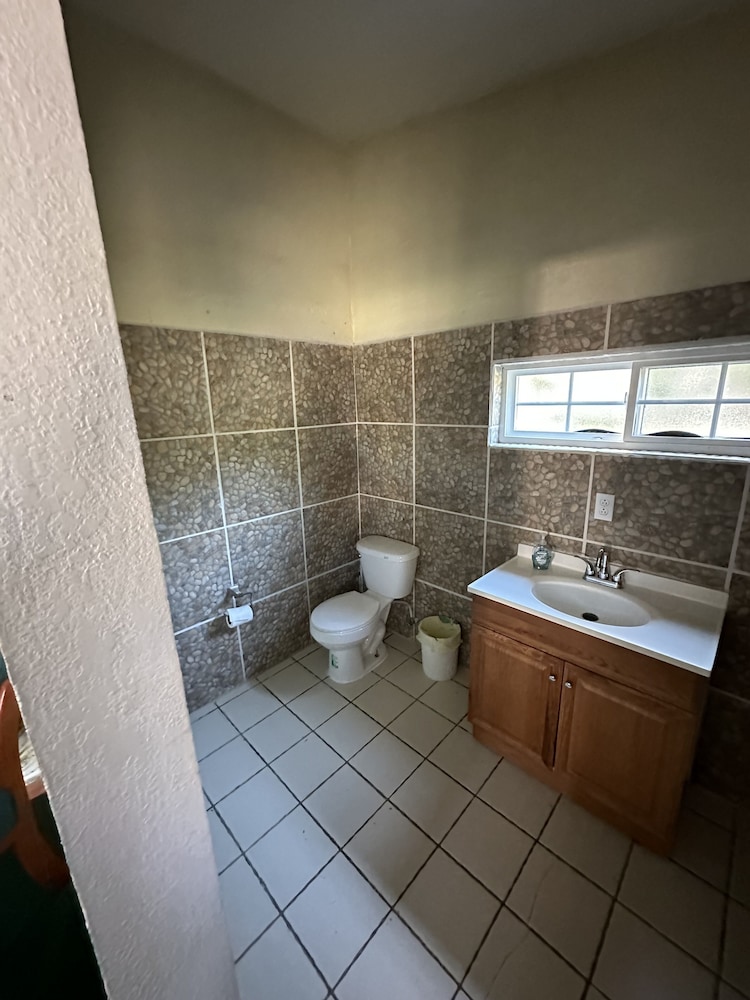 Basic Double Room photo 2