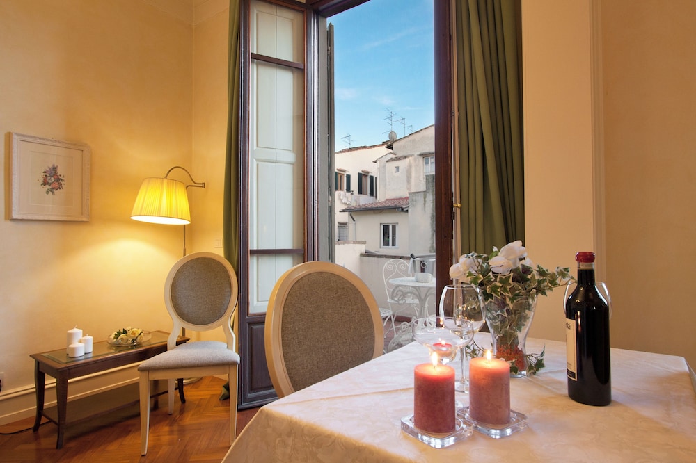 Deluxe Apartment, 1 King Bed with Sofa bed, Terrace