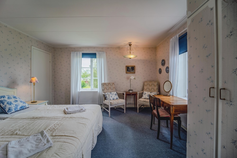 Basic Room photo 2