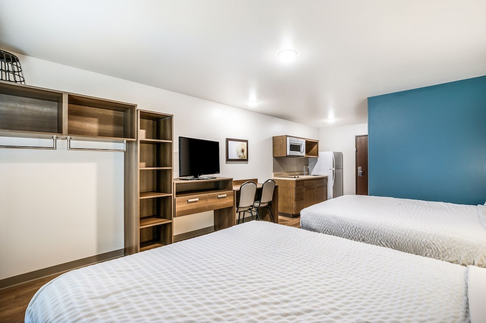 Suite, 2 Queen Beds, Non Smoking photo 3