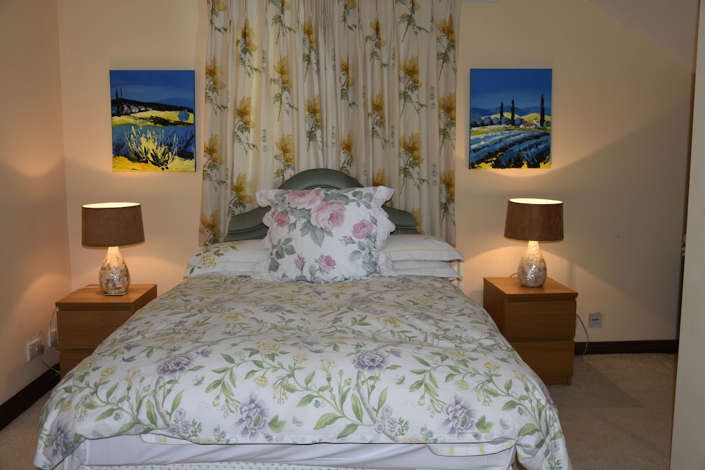 Comfort Single Room, Shared Bathroom photo 1