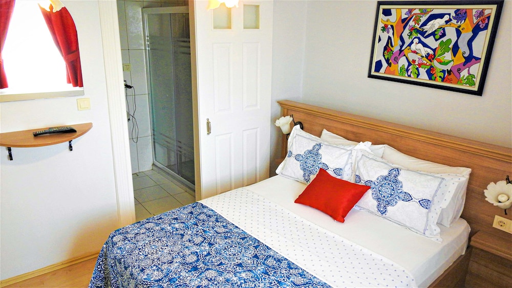 Standard Room photo 3