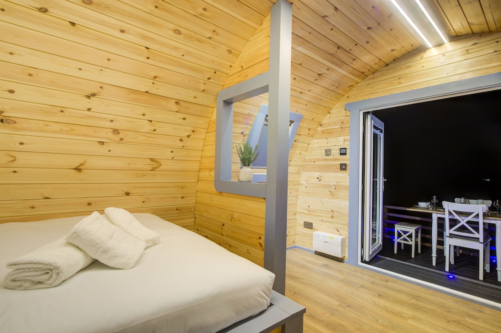 Luxury Beach Pod - Photo 9