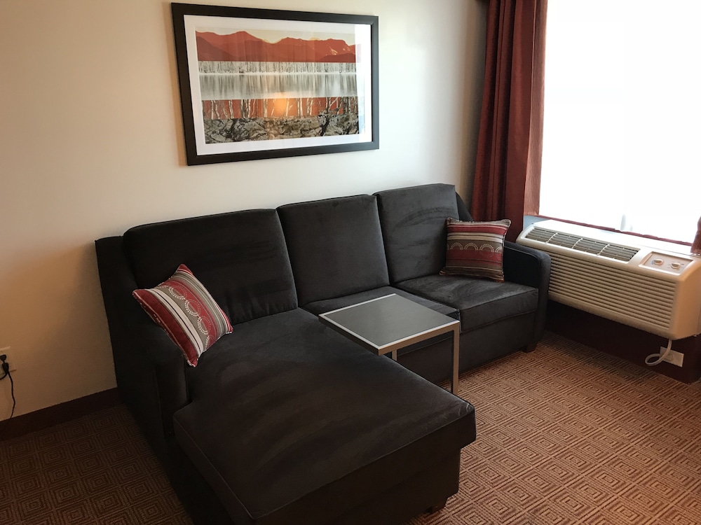Deluxe Room, 1 King Bed, Non Smoking, Mountain View (Deluxe Executive Room) - Photo 8