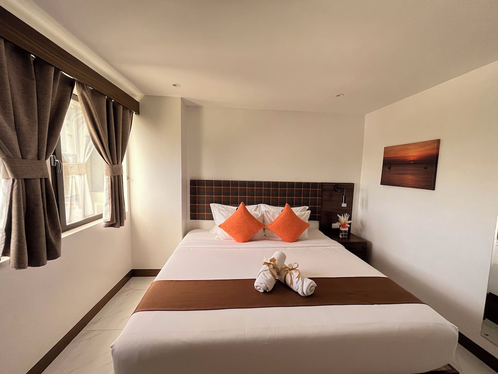 Deluxe One Bedroom