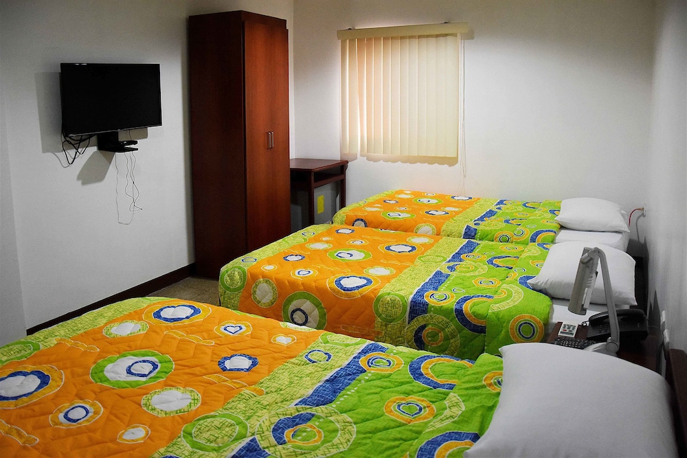 Family Triple Room photo 3