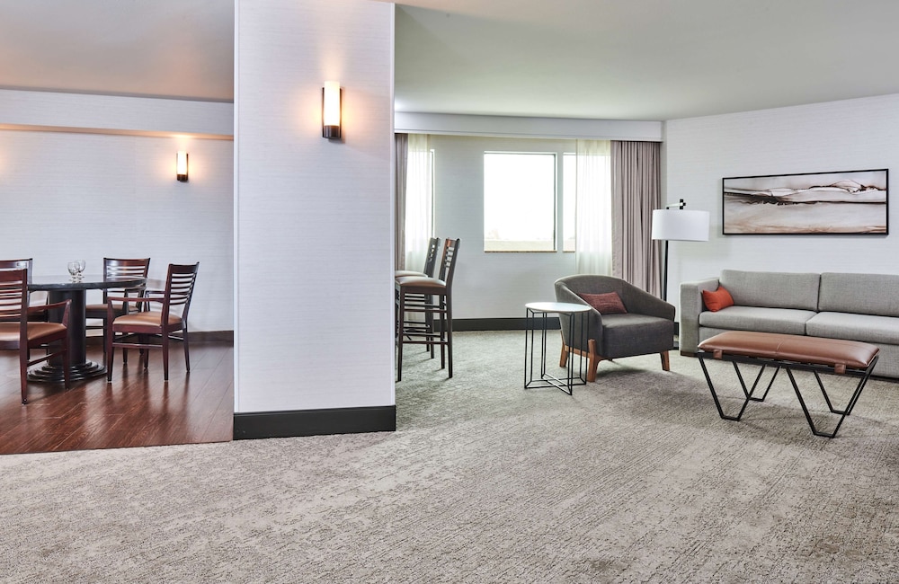 Suite, 1 King Bed, Jetted Tub (Kitchen) - Photo 1