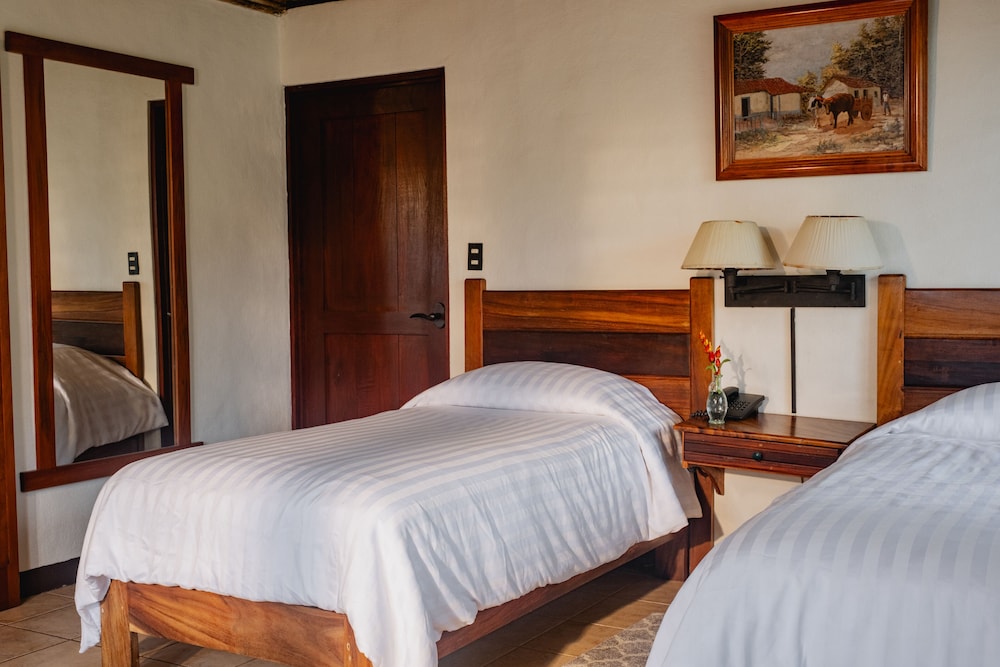 Classic Twin Suite