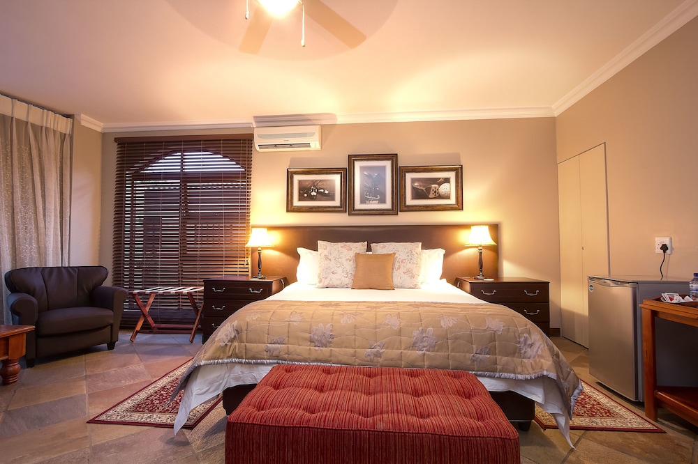 Executive King Room with shower photo 1